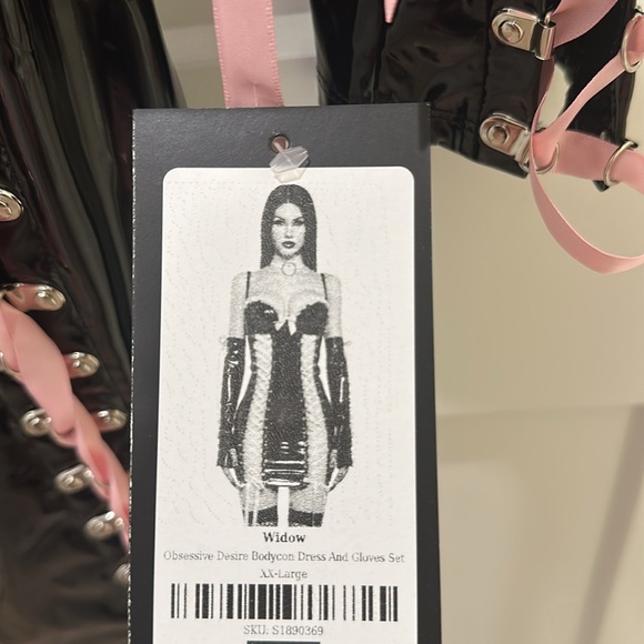 Dolls Kill Widow OBSESSIVE DESIRE BODYCON DRESS AND GLOVES SET - Picture 3 of 7